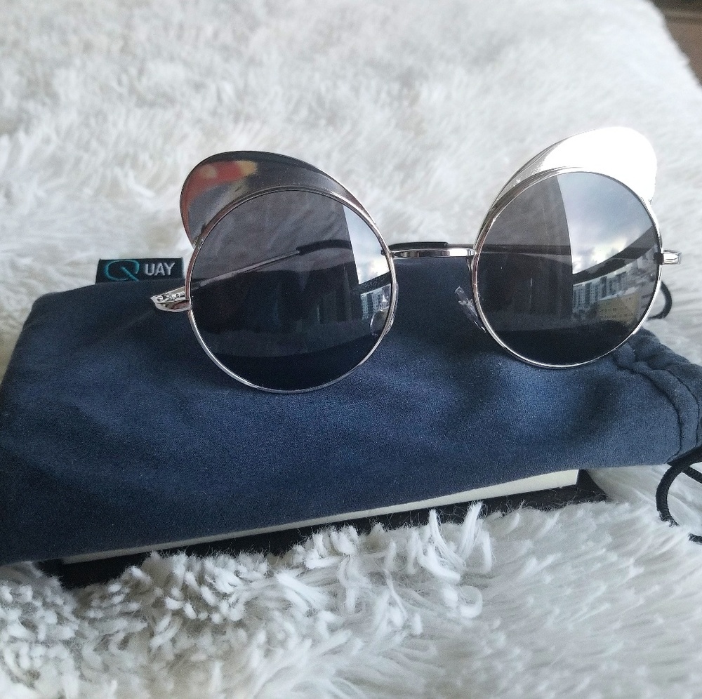 QUAY AUSTRALIA Sunglasses